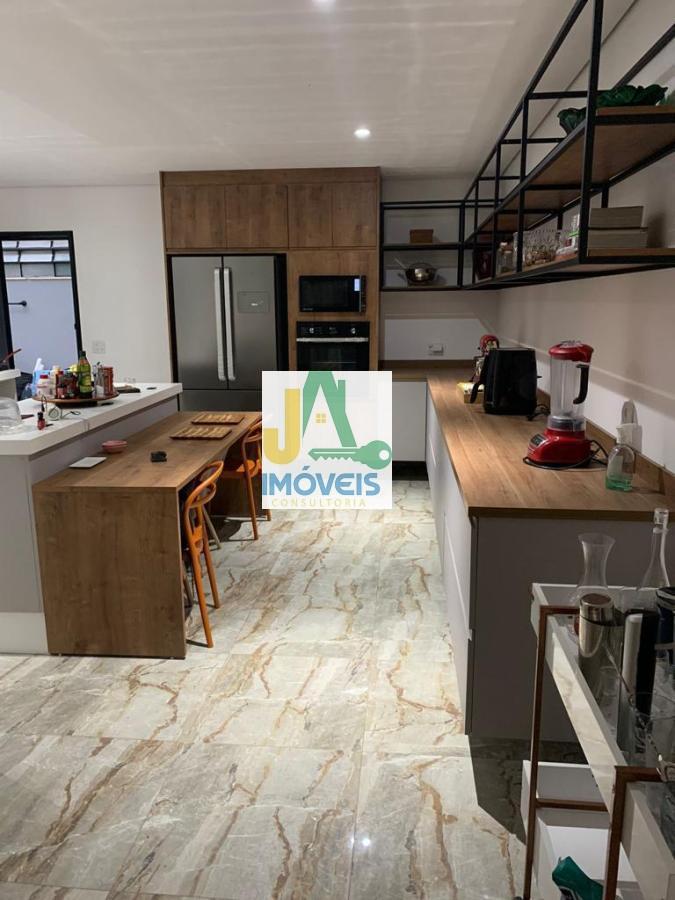 Casa, 4 quartos, 545 m² - Foto 1