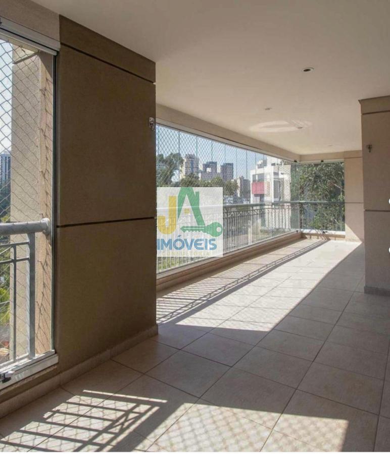 Apartamento, 3 quartos, 197 m² - Foto 2