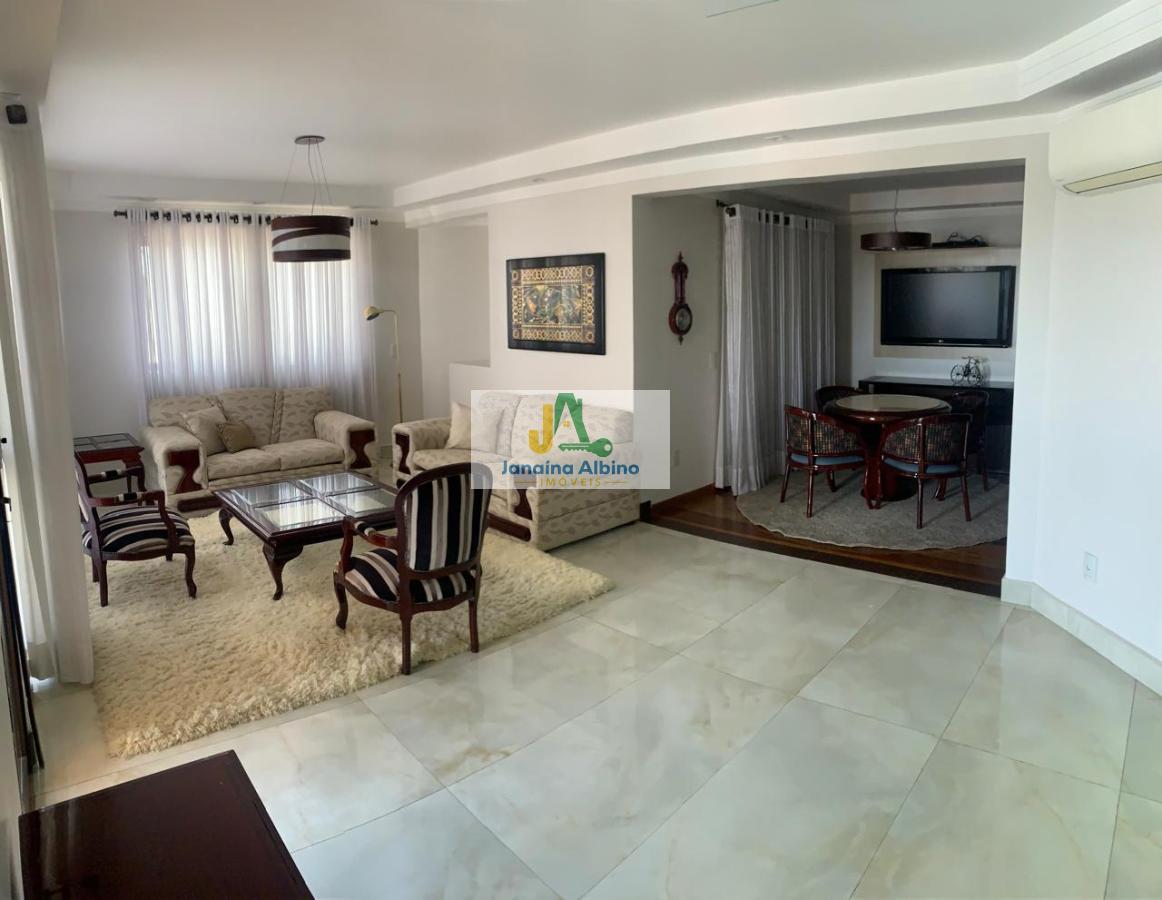 Apartamento, 3 quartos, 200 m² - Foto 1